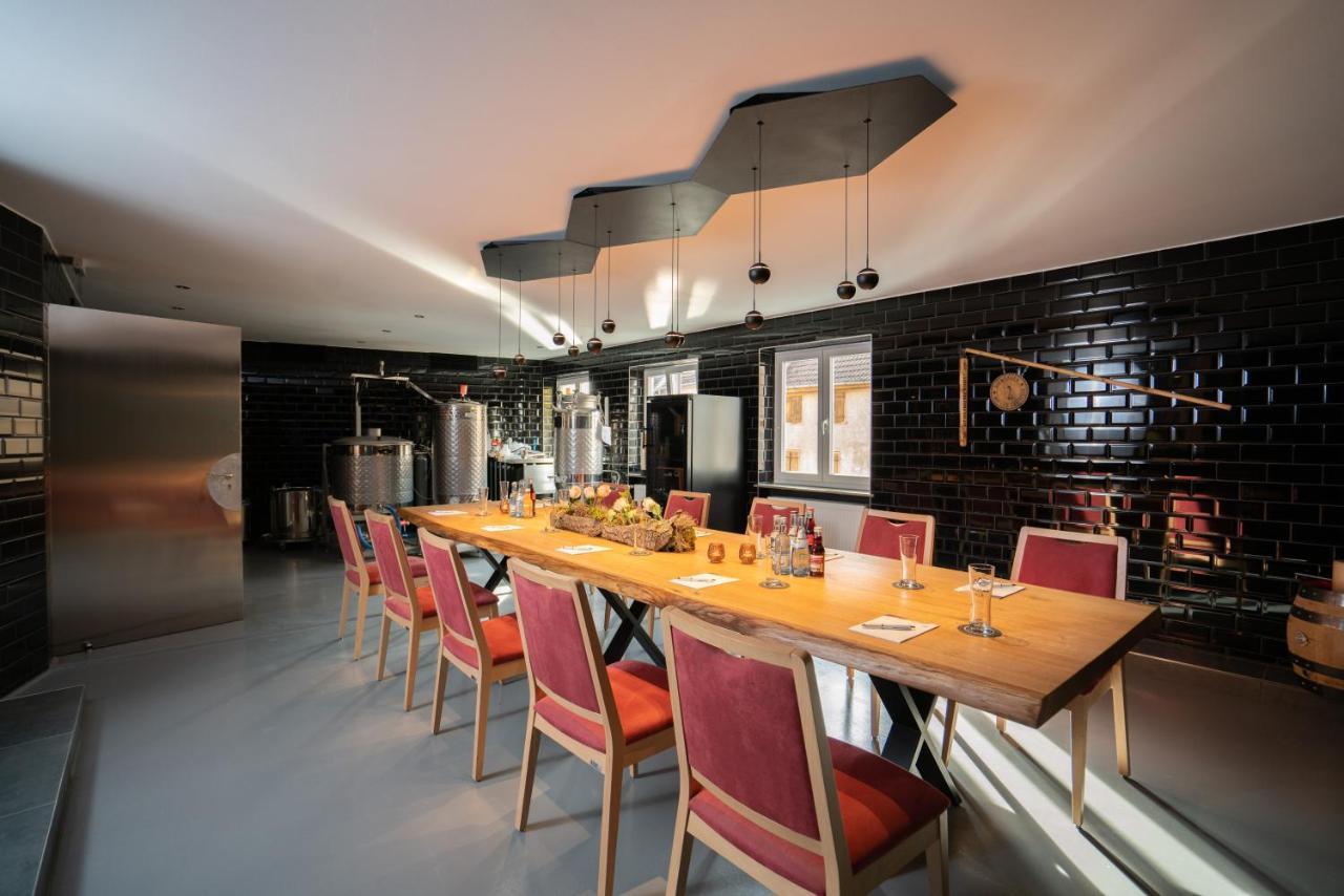 Hotel Adler - Paulas Alb Ehingen  Esterno foto